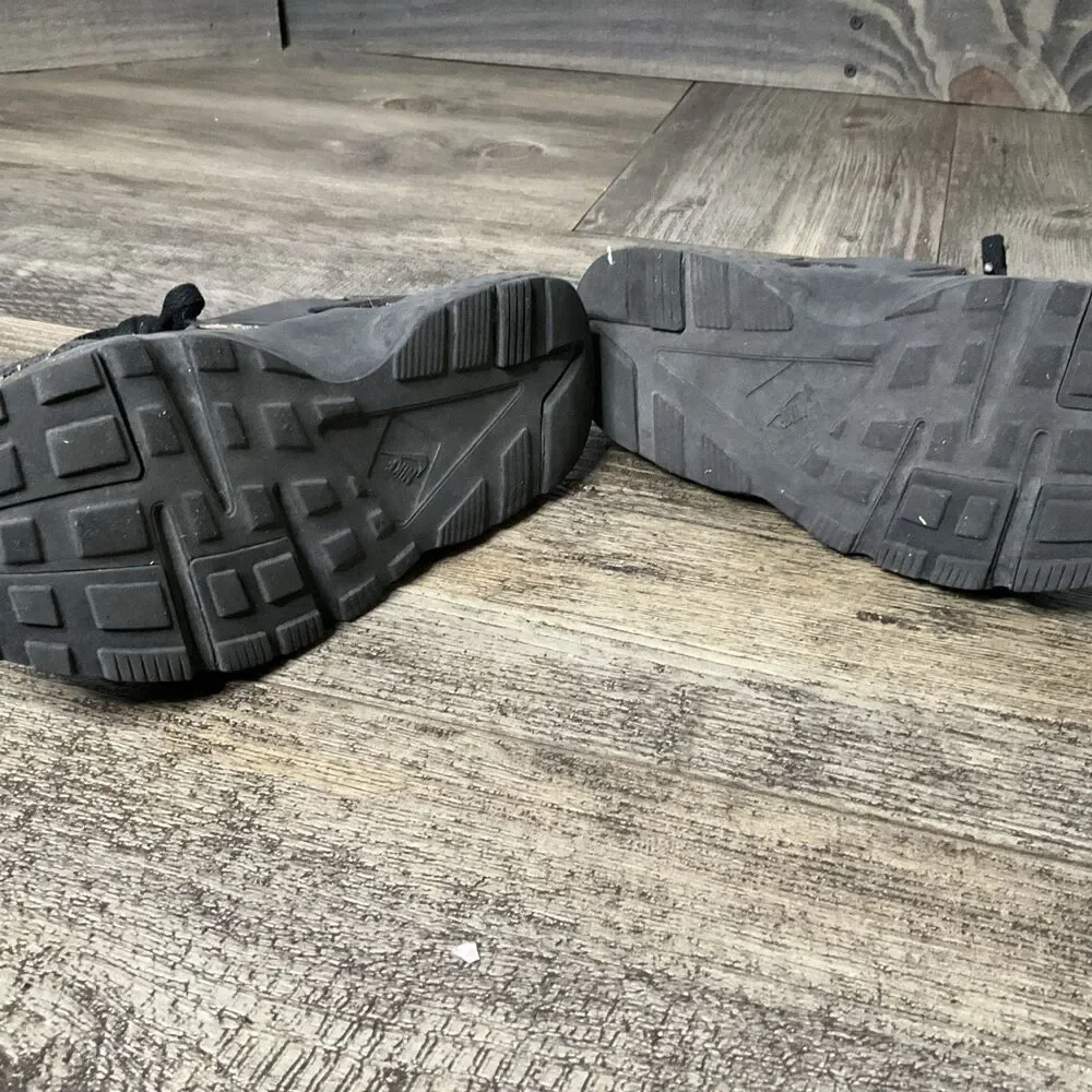 Nike huarache black